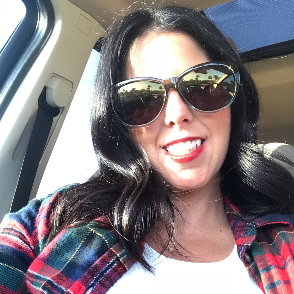 Meet your Posher, Traci